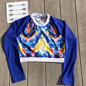 C & C SPORT crop top rash guard size M